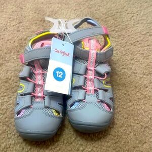 💜Cat and Jack kids water shoes 💜
